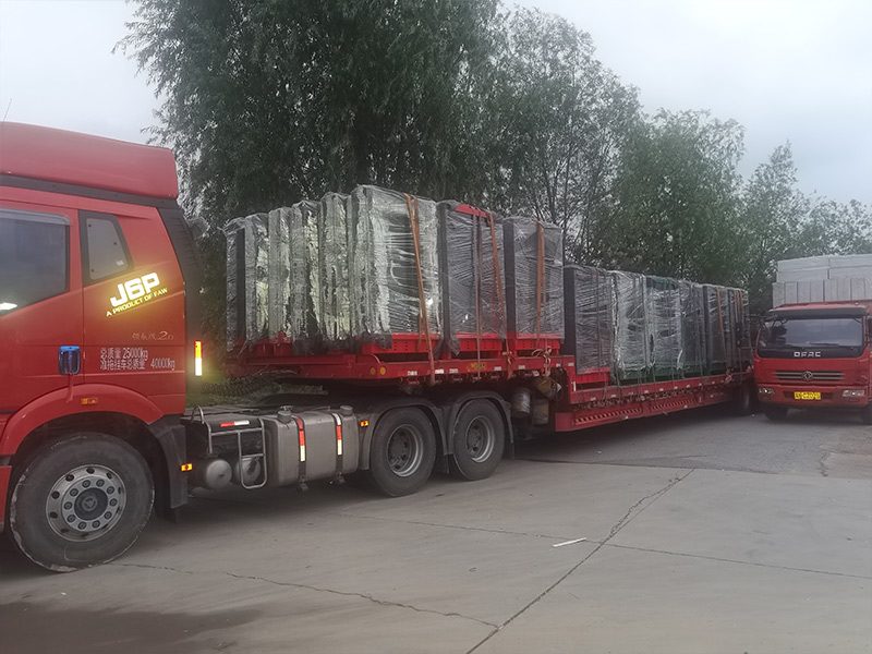 吉林通化路名牌燈箱100臺，第八車發(fā)貨！